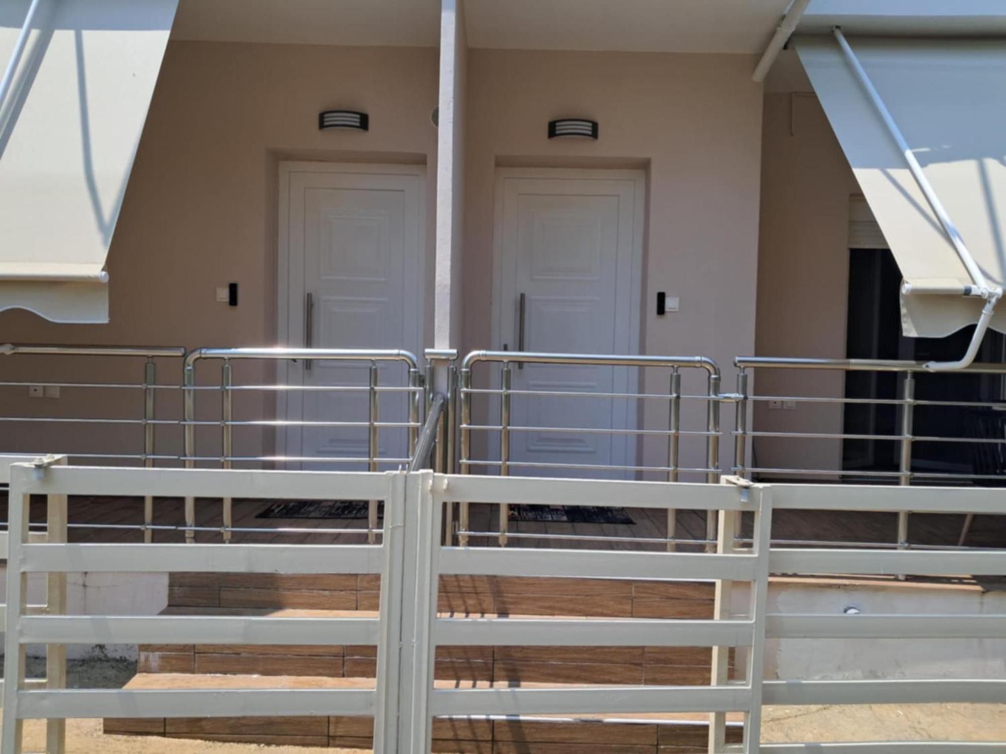 Ruby's Platamonas, Panel Hospitality Homes & *